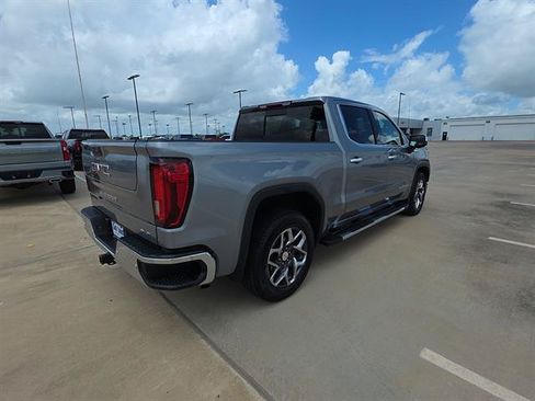 Used 2024 GMC Sierra 1500 SLT RWD image 8