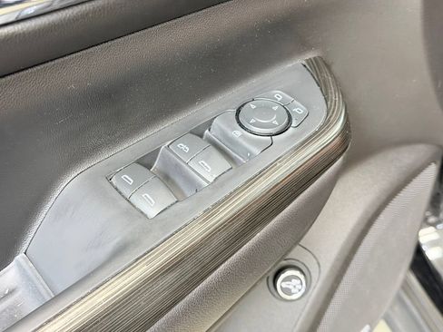Used 2019 GMC Acadia SLT AWD/4WD image 10