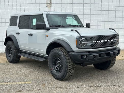 New 2026 Ford Bronco Badlands image 29