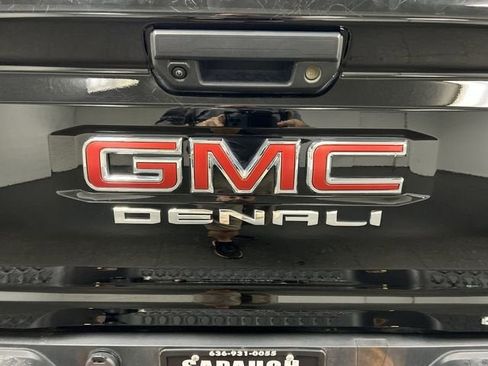 Certified 2025 GMC Canyon Denali AWD/4WD image 31