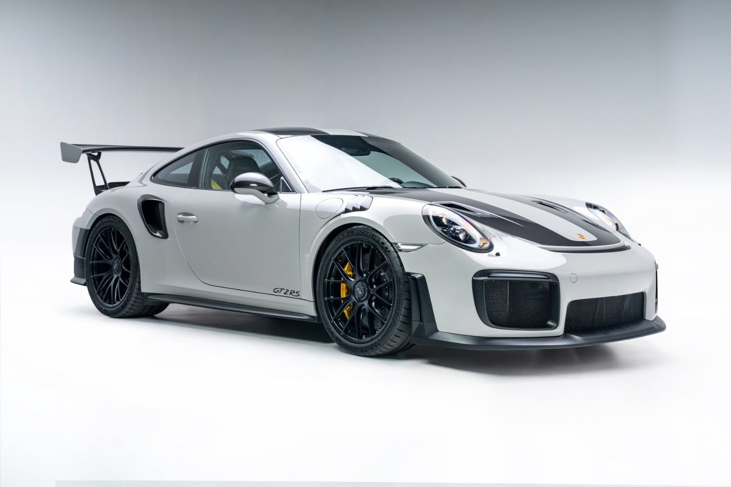 Used 2018 Porsche 911 GT2 RS RWD image 14