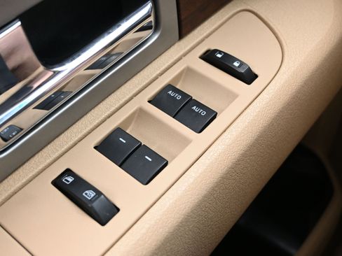 Used 2013 Ford F150 King Ranch w/ King Ranch Luxury Pkg RWD image 25