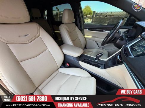 Used 2018 Cadillac XT5 FWD image 47