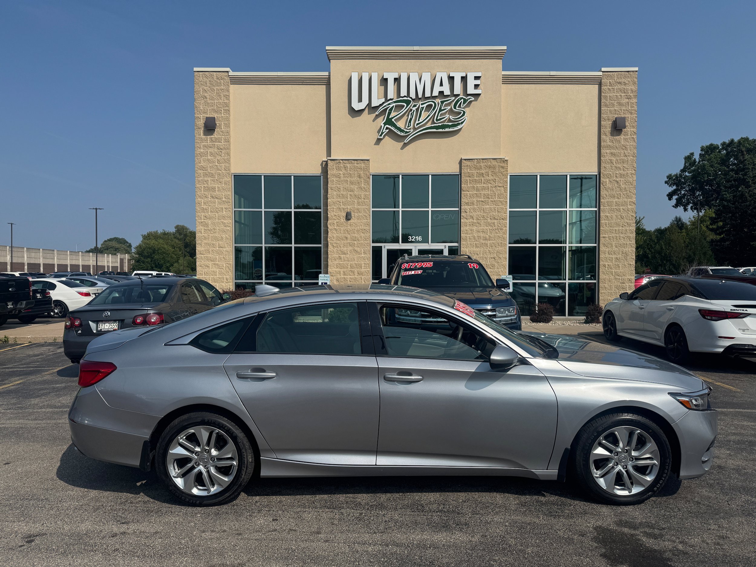 Used 2019 Honda Accord LX image 1