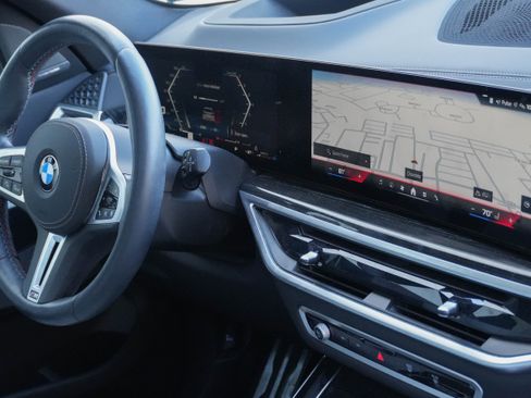 Certified 2025 BMW X5 M60i w/ Executive Package image 7