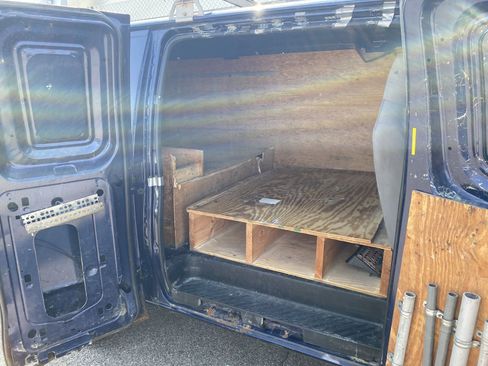 Used 2013 Ford E-350 and Econoline 350 Super Duty w/ Exterior Upgrade Pkg image 12