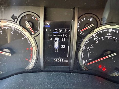 Used 2023 Toyota 4Runner Limited image 8