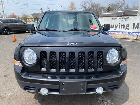 Used 2017 Jeep Patriot 4WD image 8