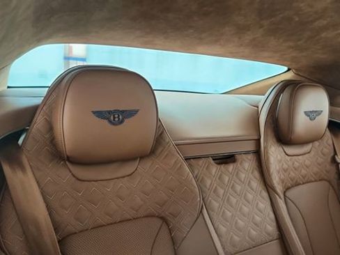 Used 2022 Bentley Continental GT image 24