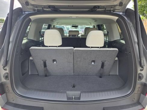 Used 2025 Hyundai Santa Fe SEL FWD image 7