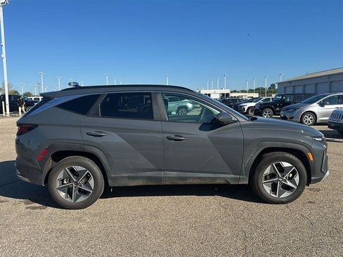 Used 2025 Hyundai Tucson SEL AWD/4WD image 6