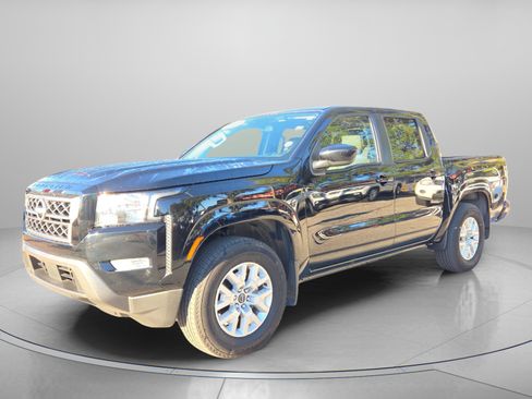 Certified 2024 Nissan Frontier SV w/ SV Convenience Package image 2