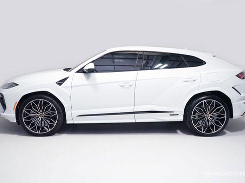 Used 2025 Lamborghini Urus SE AWD/4WD image 5