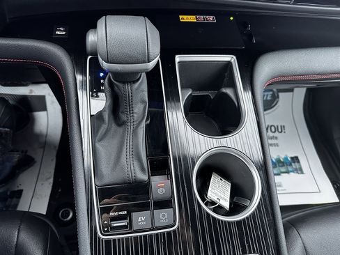 Used 2025 Toyota Sienna XSE image 15