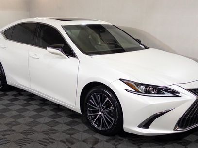 Certified 2023 Lexus ES 250 250 w/ Premium Package