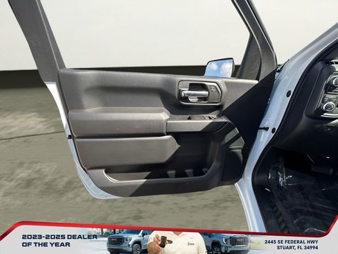 New 2025 GMC Sierra 2500 Pro image 16