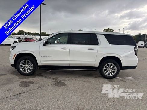 New 2025 Chevrolet Suburban Premier image 2