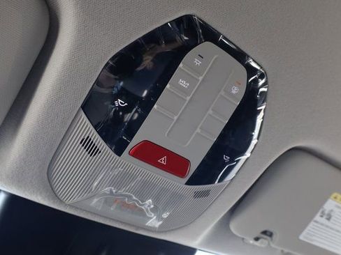 New 2025 Kia K4 LXS image 24