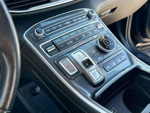 Used 2022 Hyundai Santa Fe Limited image 11