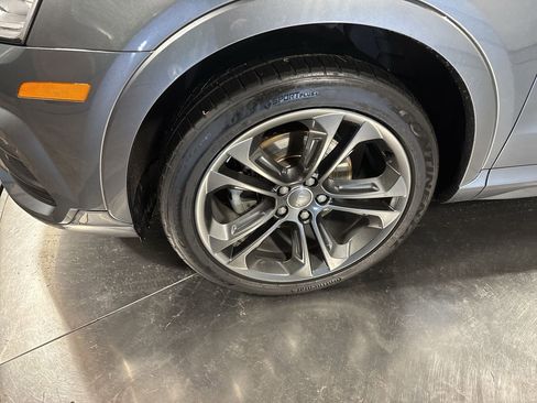 Used 2016 Audi Q3 2.0T Premium Plus w/ Technology Package image 10