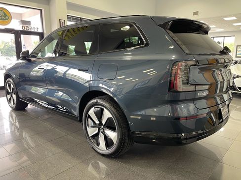 Used 2025 Volvo EX90 Plus AWD/4WD image 3