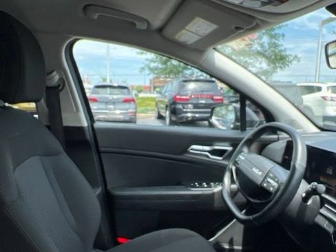 Used 2026 Kia Sportage LX FWD image 35