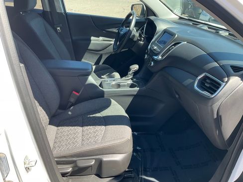Used 2024 Chevrolet Equinox LT AWD/4WD image 23