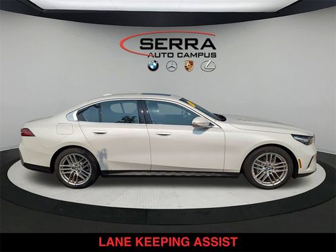 Used 2024 BMW 530i xDrive w/ Convenience Package image 6