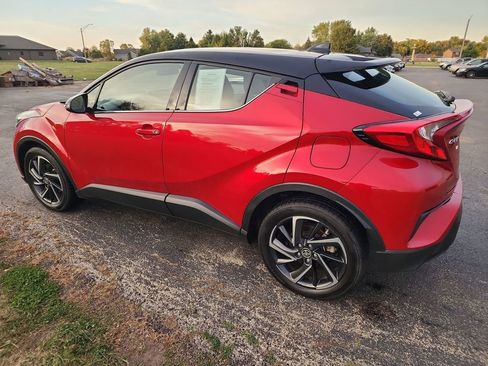 Used 2020 Toyota C-HR Limited image 3