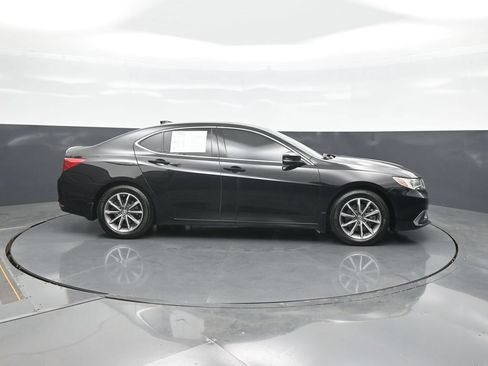 Used 2019 Acura TLX FWD image 8