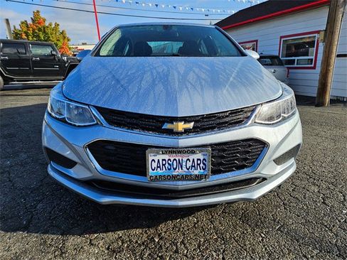 Used 2018 Chevrolet Cruze LS image 8