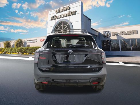 Used 2026 Nissan Kicks SV w/ SV Premium Package AWD/4WD image 6