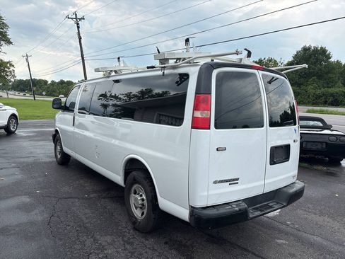 Used 2014 Chevrolet Express 3500 Extended RWD image 5