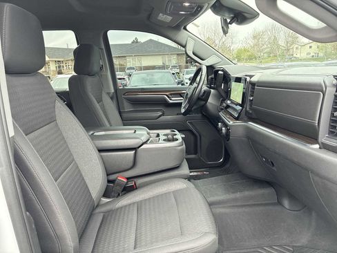 Used 2022 Chevrolet Silverado 1500 LT Trail Boss AWD/4WD image 25