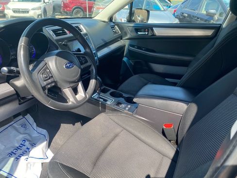 Used 2017 Subaru Outback 2.5i Premium AWD/4WD image 12