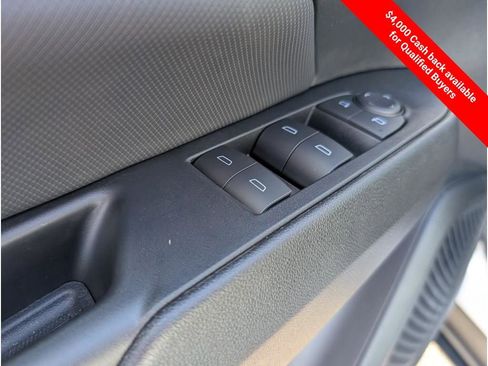 New 2026 Chevrolet Equinox EV LT w/ Comfort Package AWD/4WD image 16