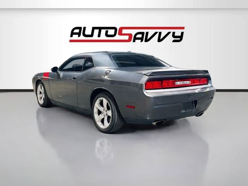 Used 2013 Dodge Challenger R/T RWD image 5