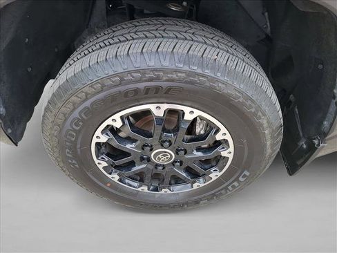 Used 2022 Toyota Tundra SR5 w/ TRD Off-Road Package AWD/4WD image 9