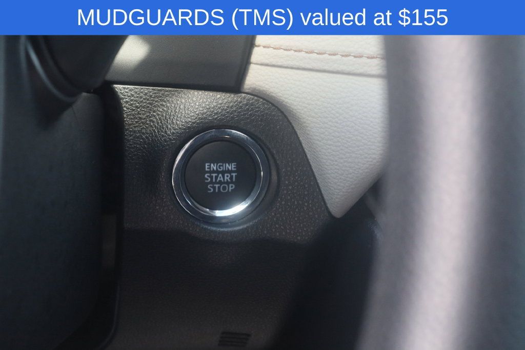 Used 2025 Toyota RAV4 XLE AWD/4WD image 6