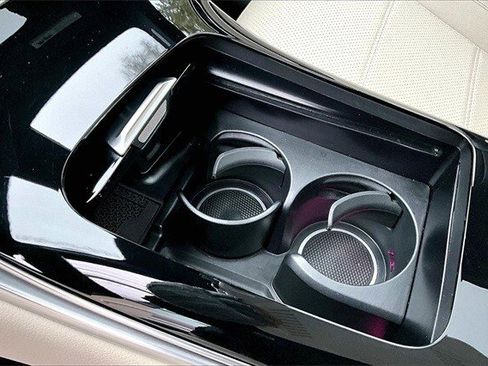 Certified 2025 Mercedes-Benz GLC 300 4MATIC image 21