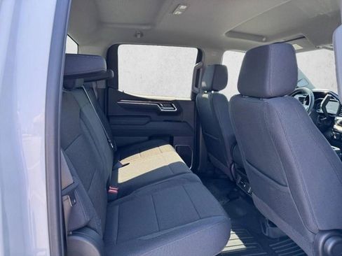 Used 2025 Chevrolet Silverado 1500 RST w/ Z71 Off-Road Package AWD/4WD image 10