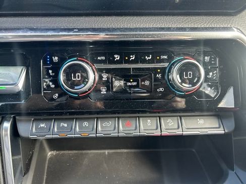 Used 2023 GMC Sierra 1500 Denali AWD/4WD image 19