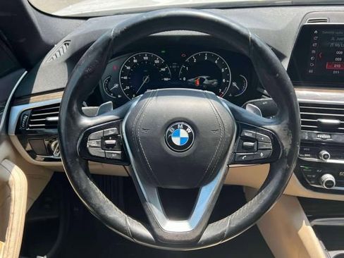 Used 2019 BMW 530i xDrive w/ Convenience Package image 12