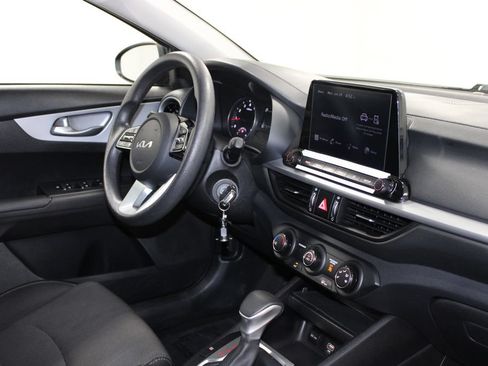 Used 2024 Kia Forte LXS FWD image 27