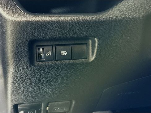 Certified 2021 Toyota RAV4 XLE image 10