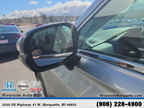 Used 2024 Honda CR-V EX image 5