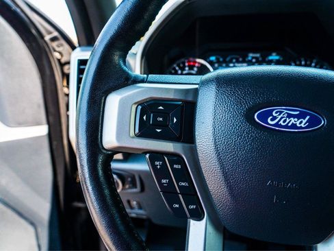 Used 2022 Ford F250 Lariat w/ Tremor Off-Road Package AWD/4WD image 14