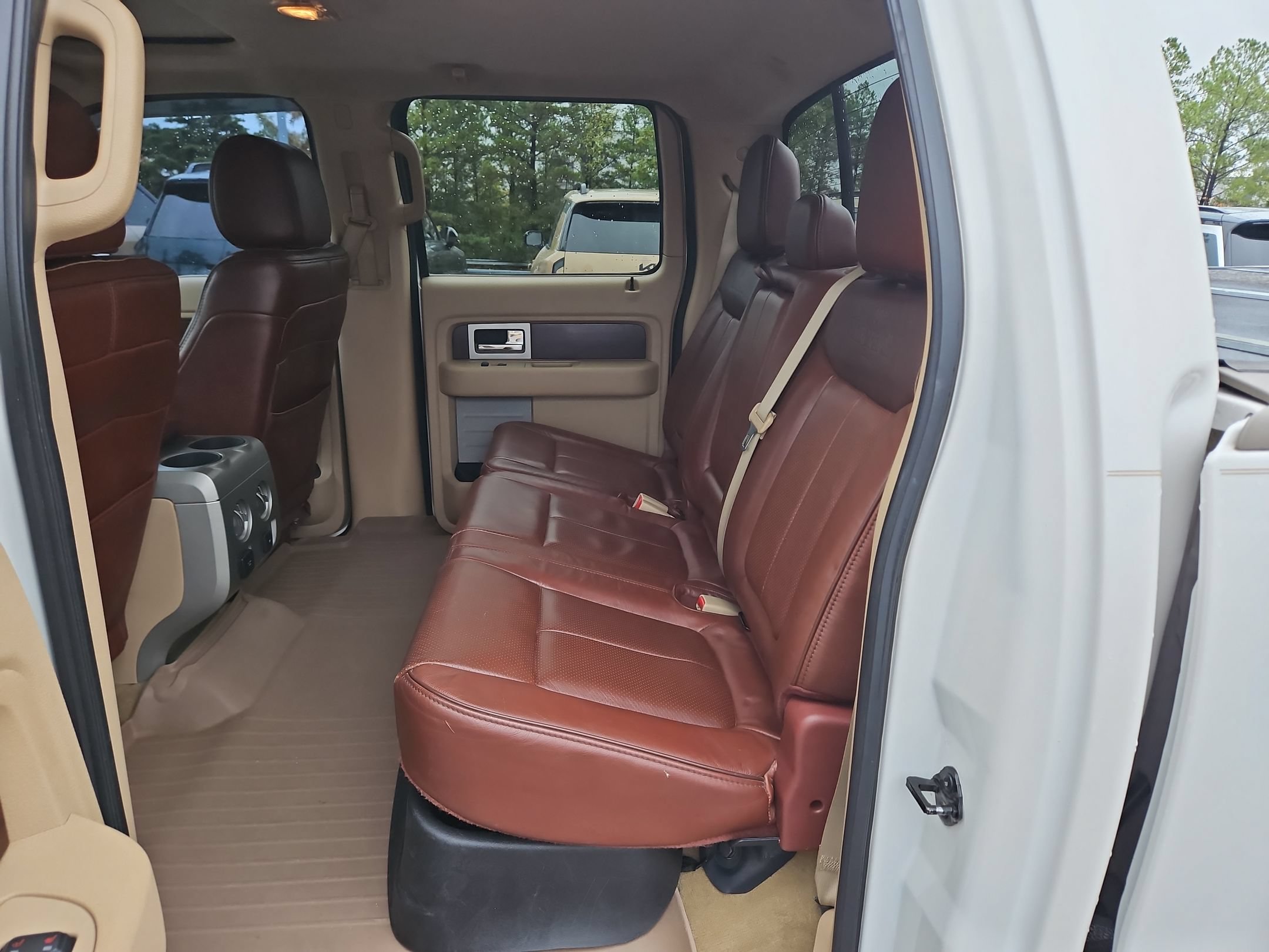 Used 2013 Ford F150 King Ranch w/ King Ranch Luxury Pkg AWD/4WD image 47