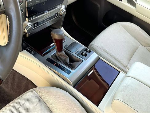 Used 2015 Lexus GX 460 image 13