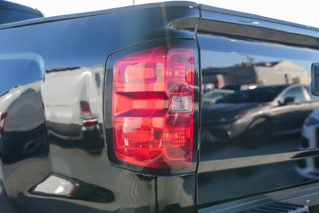 Used 2015 Chevrolet Silverado 2500 W/T RWD image 9